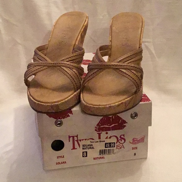 Two Lips Wedges - Picture 3 of 3